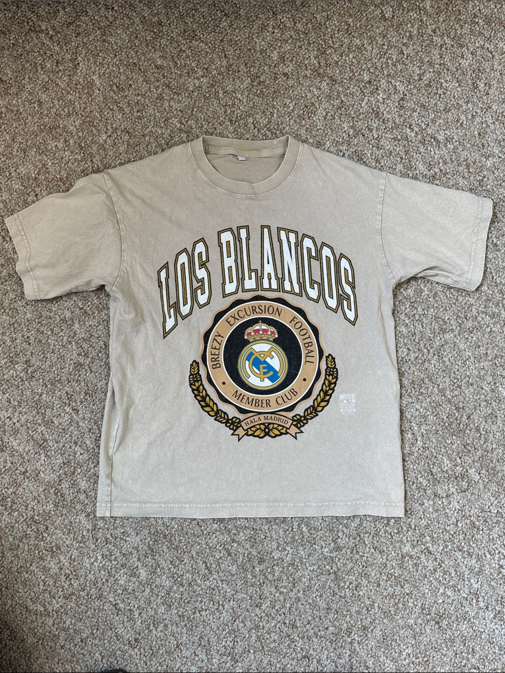 Real Madrid Los Blancos Men’s Graphic T-Shirt Small